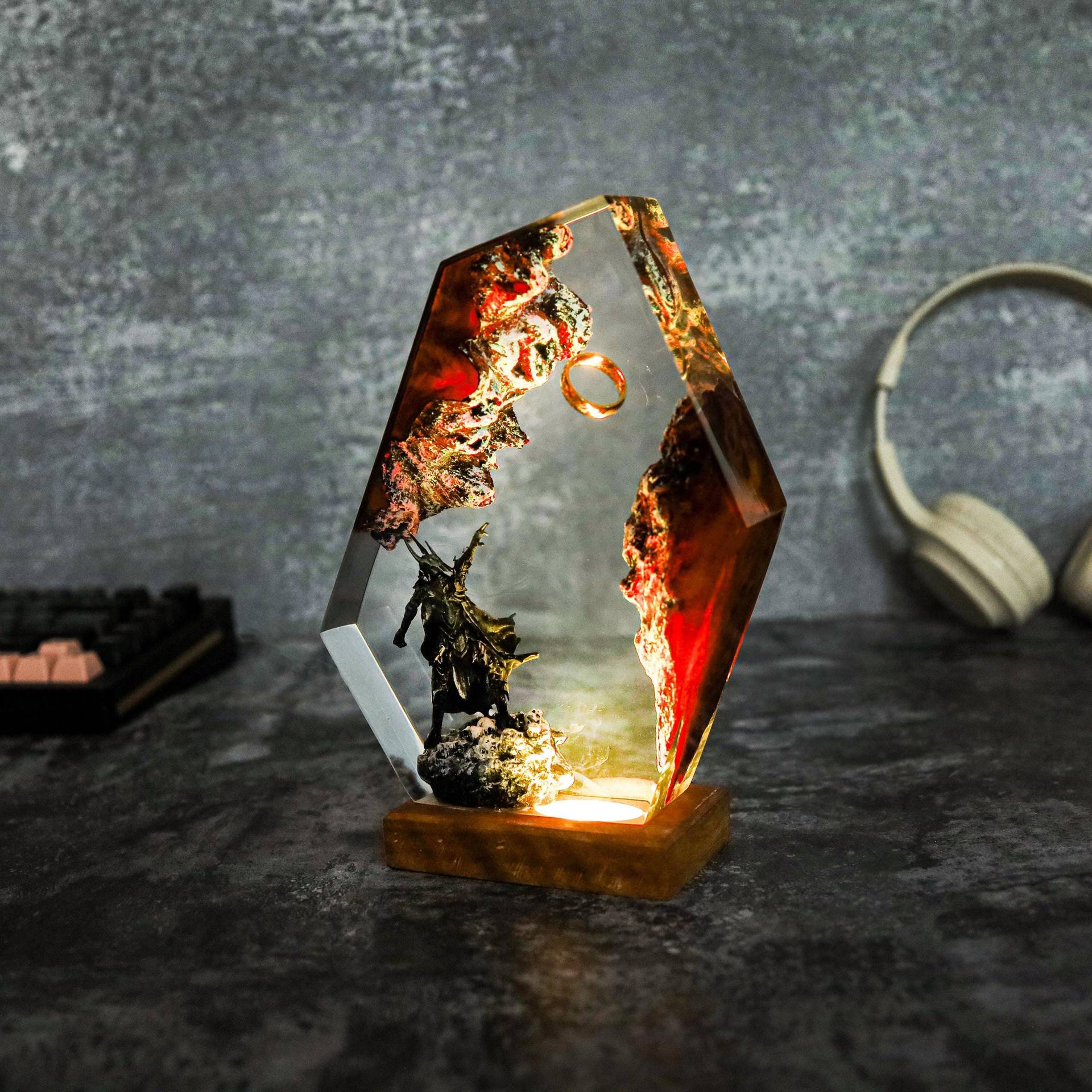 Lighting Decor For Wedding - Movie Scence Figure Table Resin Lamp