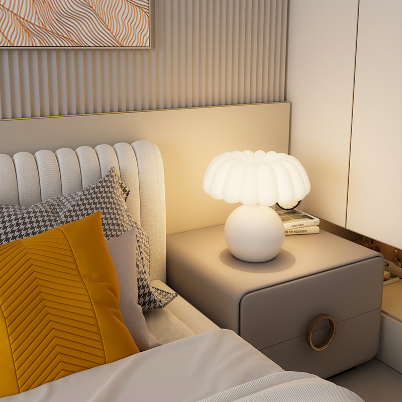 Cream Style Bedside Table Lamp - đánh giá và giá Mushroom Table Lamp