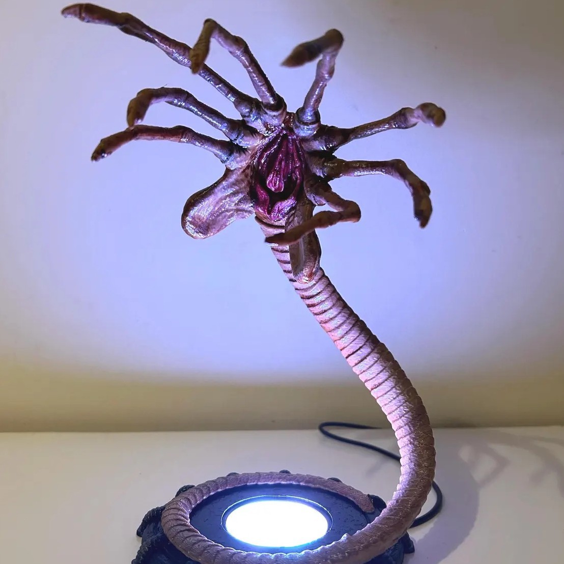 Alien Facehugger Lamp Nightlig - đánh giá và giá Lighting Decor Home