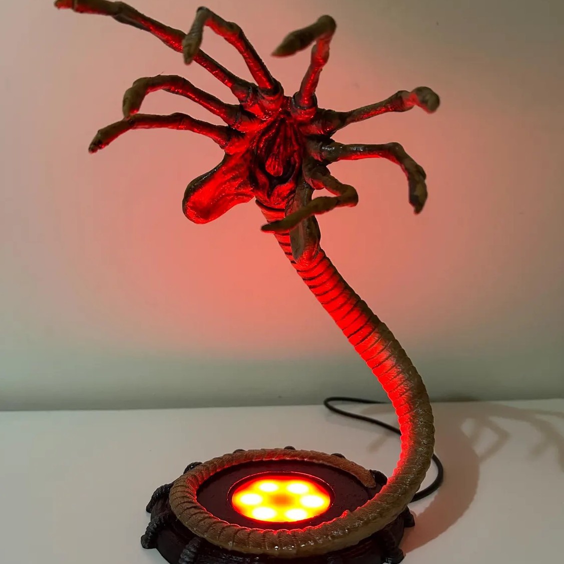 Alien Facehugger Lamp Nightlig - đánh giá và giá Lighting Decor Home